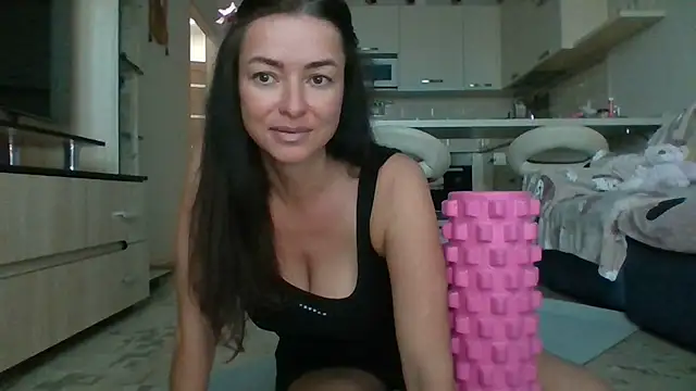 Snapshot of Mia_Salamanka chatting on July 28, 2026, 3:58 am Mia Salamanka online show from July 28, 2026, 3:58 am