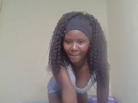 cute bee online show from July 23, 2026, 10:28 pm