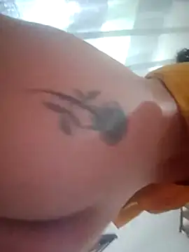 bonequinhaGatinha online show from July 28, 2026, 11:28 am