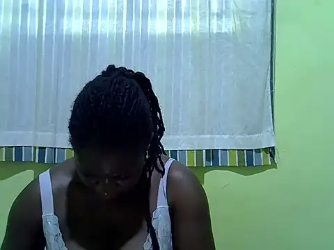CURVY-CORAZZON online show from July 20, 2026, 10:39 am