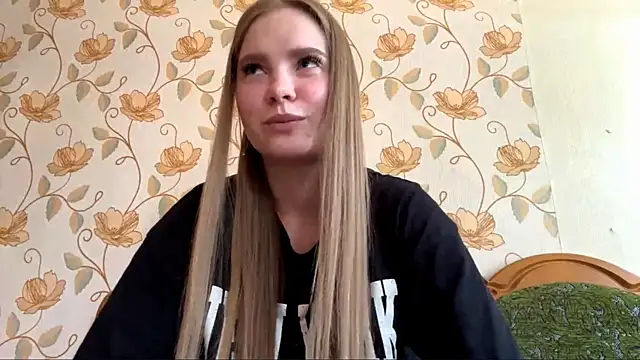 ArethaSchlauch online show from June 10, 2026, 2:29 pm