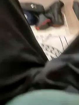 Tamilan fucks online show from June 22, 2026, 11:18 am
