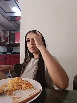 Chloemendoza online show from June 30, 2026, 12:49 pm