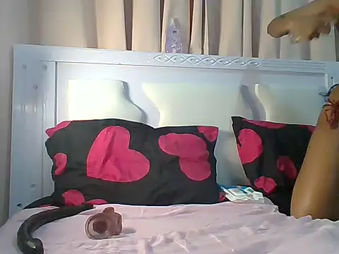 fierycaramell online show from June 18, 2026, 12:32 pm