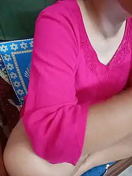 Snapshot of divya-222 chatting on June 20, 2026, 5:29 pm divya-222 online show from June 20, 2026, 5:29 pm