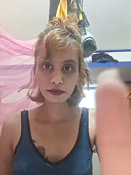 Snapshot of Alishaaroralive chatting on July 6, 2026, 6:32 pm Alishaaroralive online show from July 6, 2026, 6:32 pm