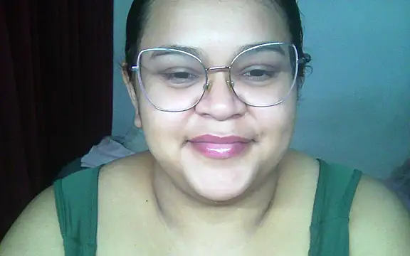 Snapshot of soymelancia chatting on July 3, 2026, 8:37 pm soymelancia online show from July 3, 2026, 8:37 pm