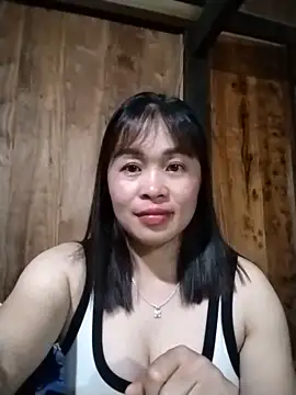 Lya hott online show from June 13, 2026, 3:43 pm