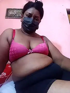 Snapshot of Madusi-11 chatting on July 30, 2026, 2:43 am Madusi-11 online show from July 30, 2026, 2:43 am