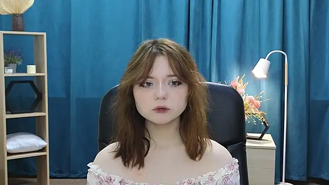 JacqulineGaretson online show from June 15, 2026, 3:07 am