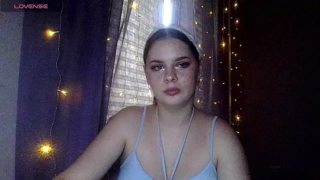 dakota charm  online show from June 27, 2026, 10:54 am