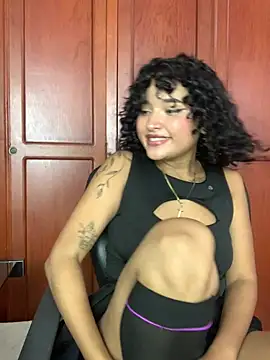 Snapshot of maryale01 chatting on July 23, 2026, 1:41 pm maryale01 online show from July 23, 2026, 1:41 pm