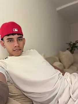 andy cute22 online show from June 25, 2026, 3:04 am