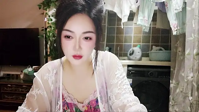 Jiuer5201314 online show from June 18, 2026, 2:22 pm