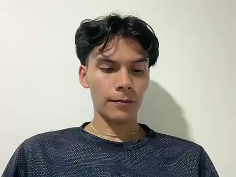 AlexKenm online show from June 12, 2026, 3:15 am