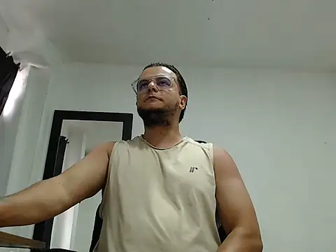 Cloudydayxxx online show from June 19, 2026, 3:07 pm