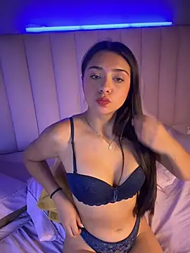 michbrunnette online show from June 16, 2026, 4:23 am