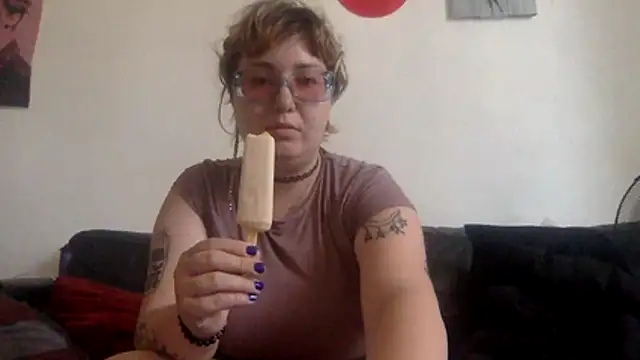 mysteradecadent online show from June 26, 2026, 11:27 am