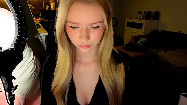 viyy online show from July 25, 2026, 6:58 pm