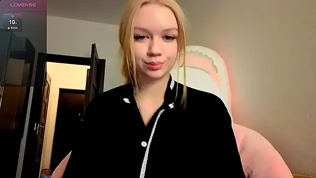 viyy online show from June 21, 2026, 8:03 pm