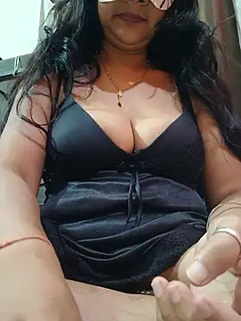Snapshot of rashmi007 chatting on June 26, 2026, 6:14 pm rashmi007 online show from June 26, 2026, 6:14 pm