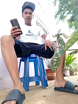 bradboy Pigpisscum online show from July 20, 2026, 2:41 pm