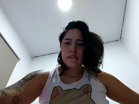 aisha duque  online show from July 27, 2026, 10:50 pm