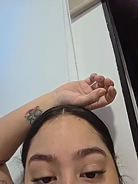 aisha duque  online show from July 9, 2026, 12:44 am