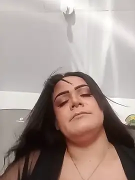 Lucianna23 online show from June 15, 2026, 2:50 pm