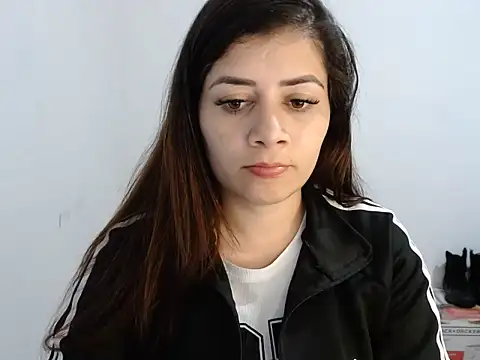Snapshot of Luna_zoe chatting on July 5, 2026, 3:11 am Luna zoe online show from July 5, 2026, 3:11 am