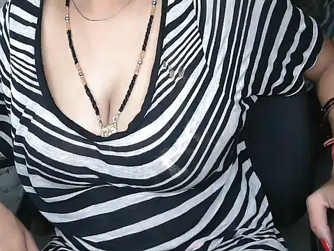 NottyMomo online show from June 14, 2026, 6:03 am
