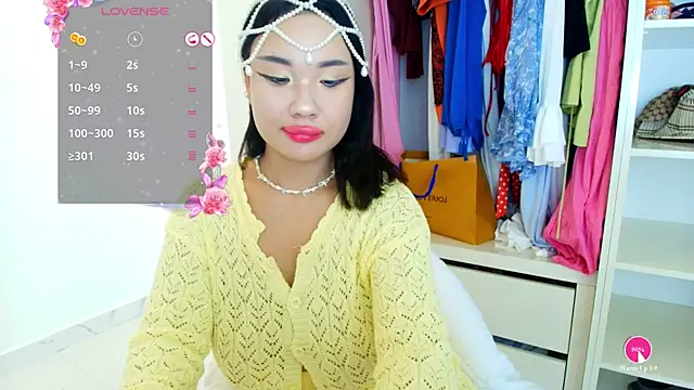 AsianLumi online show from August 1, 2026, 3:43 pm
