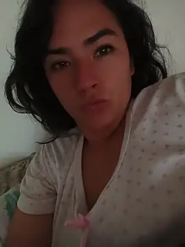 Snapshot of sophia_pink17 chatting on July 22, 2026, 1:46 pm sophia pink17 online show from July 22, 2026, 1:46 pm