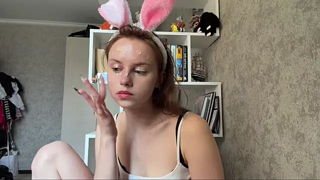 Mollybeans online show from July 27, 2026, 1:18 pm