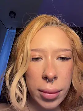 MaryChanXO online show from June 20, 2026, 4:06 am
