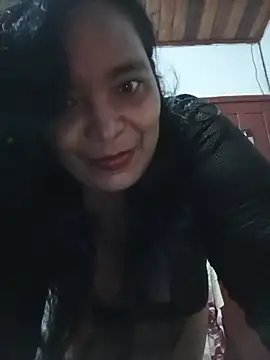 Ariais502026 online show from July 4, 2026, 9:19 pm