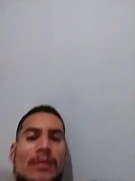 Xxxruben123 online show from June 19, 2026, 7:30 pm