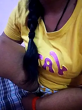 Snapshot of Kajal_baby76 chatting on June 14, 2026, 11:33 am Kajal baby76 online show from June 14, 2026, 11:33 am