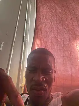 Dunndunn37001 online show from August 4, 2026, 11:48 am