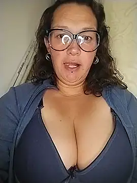 Saraqueen-- online show from July 5, 2026, 3:22 am