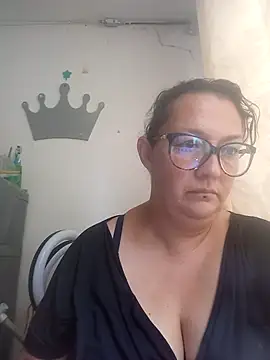  Saraqueen-- online show from July 19, 2026, 5:32 pm