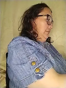  Saraqueen-- online show from June 21, 2026, 4:40 am