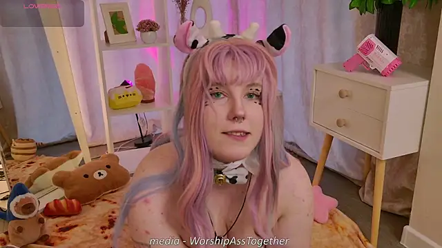 Snapshot of Candy-yeah chatting on August 1, 2026, 1:14 am Candy-yeah online show from August 1, 2026, 1:14 am