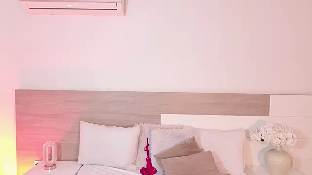 Snapshot of NinaGarcia chatting on July 28, 2026, 7:39 pm NinaGarcia online show from July 28, 2026, 7:39 pm