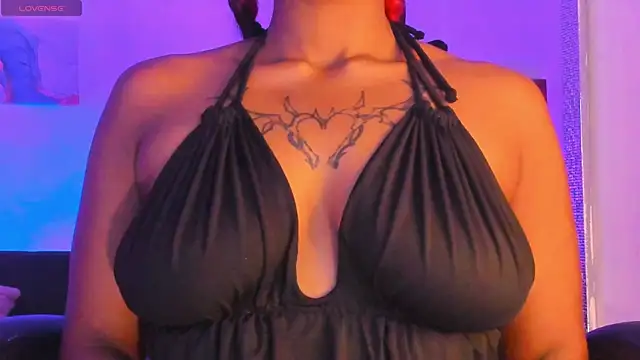 Snapshot of morticia_420 chatting on August 5, 2026, 8:47 pm morticia 420 online show from August 5, 2026, 8:47 pm