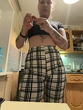 Snapshot of FoxyLia chatting on June 16, 2026, 7:58 pm FoxyLia online show from June 16, 2026, 7:58 pm