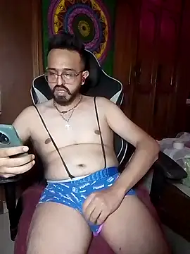 freakkydessi online show from June 26, 2026, 9:42 pm