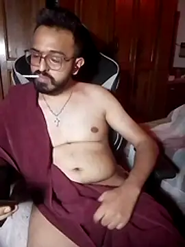 freakkydessi online show from July 5, 2026, 12:04 am