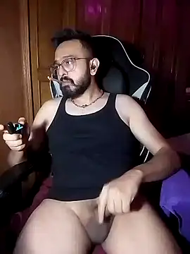 freakkydessi online show from July 8, 2026, 7:14 pm