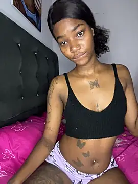 ShakiraThompss18 online show from July 23, 2026, 1:19 pm